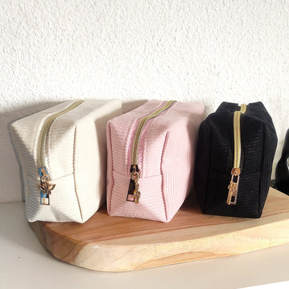 Trousse beige